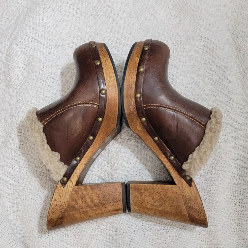 Vintage Y2K 90sโ Mia Wooden Clogs Mules Brown Leather Shepra Lined Size 8